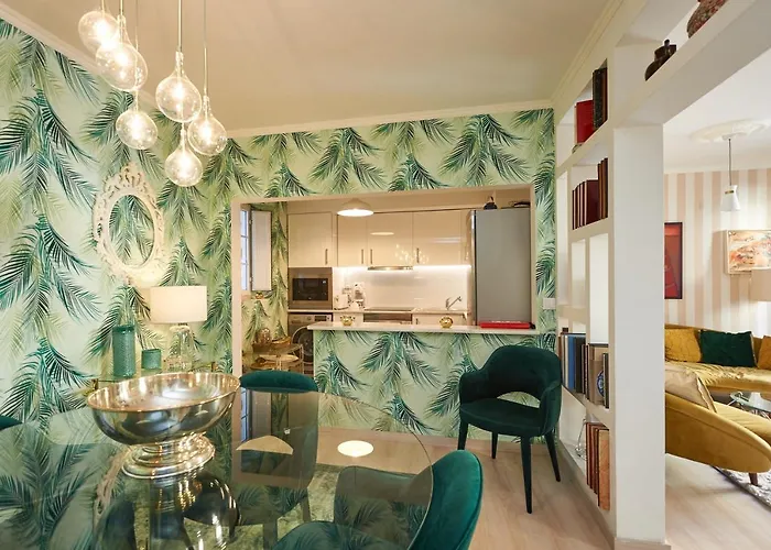 Apartamento Spacious In With Private Garden, 120 M²
